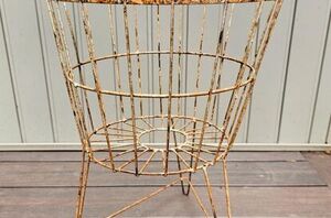 This might convince you to dig up that old plant stand today