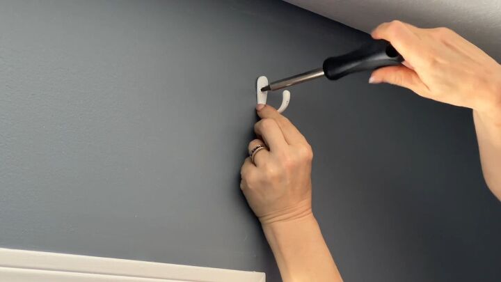 Budget-friendly curtain rod project