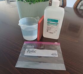 Homemade cold pack with sponge, water, and rubbing alcohol