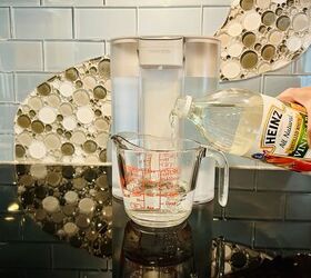 Use vinegar and water for this brilliant and easy window hack