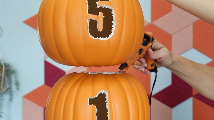 Illuminated house numbers