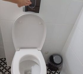 How to clean a toilet with a dishwasher tablet