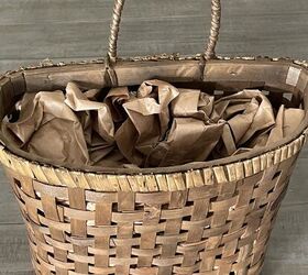 Why a basket is the BEST thing you can hang on your door this season (5-minute idea!)