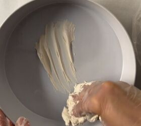 She smeared this bowl with wall putty for this satisfying 10-minute decor idea