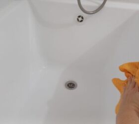 Cleaning tips for a sparkling bathroom