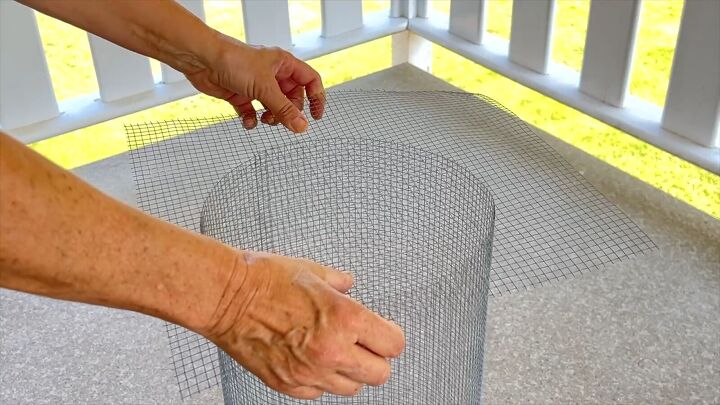 This DIY project is perfect for displaying plants or serving drinks outdoors