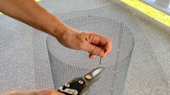 Build a sturdy and stylish mesh table