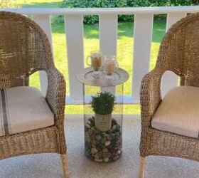 Mesh planter table with river rocks