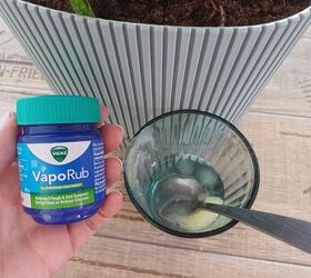 How to repel mosquitoes with Vicks VapoRub