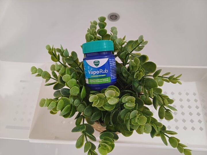 Unlock Vicks VapoRub’s secret bathroom hacks you need to try