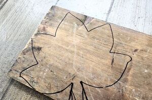 Use a block of wood for this simple but stunning fall decor idea