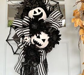 DIY a Black and White Halloween Swag