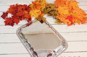 Here's why she hangs an old metal tray on her front door (gorgeous!)