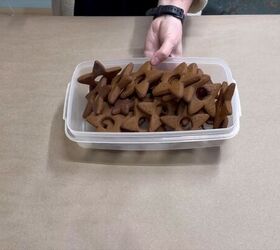 Cookies cooling before decorating