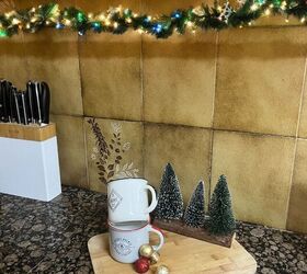 Christmas Decor for Kitchen Cabinets: A Quick & Cozy Idea You'll Love ...