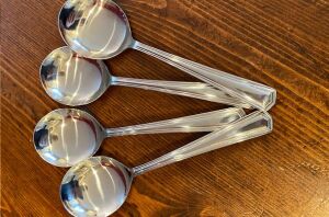 This holiday idea has us looking at spoons in a whole new way (& it's amazing!)