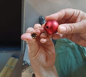 Festive ways to decorate dresser knobs