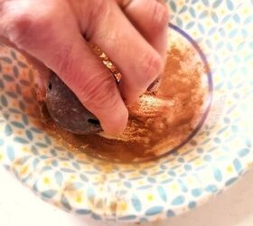 Use cinnamon to add a whole lot of charm to your holiday home