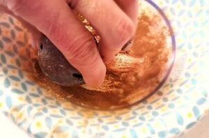 Use cinnamon to add a whole lot of charm to your holiday home