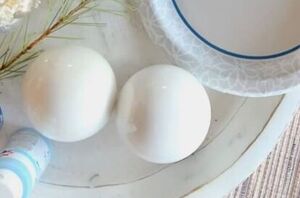 Make some space on your tree for the prettiest ornament idea we've seen all week!