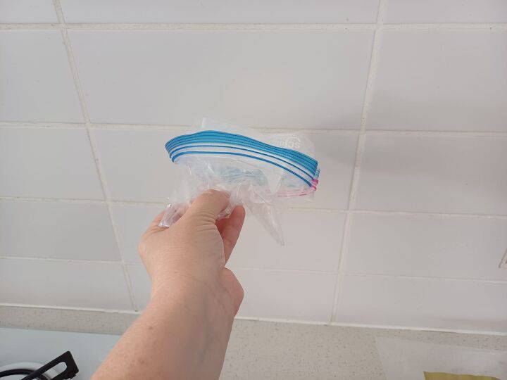 Easy ziplock bag life hacks for storage