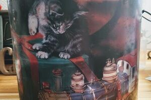 Save your popcorn tins for this beautiful decor hack