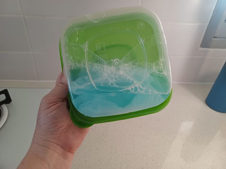 How to make your tupperware look new again