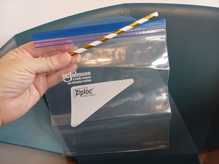 Ziplock trick for protecting fragile items