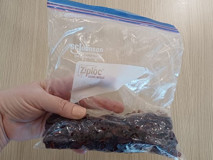 Household tips with sandwich bags