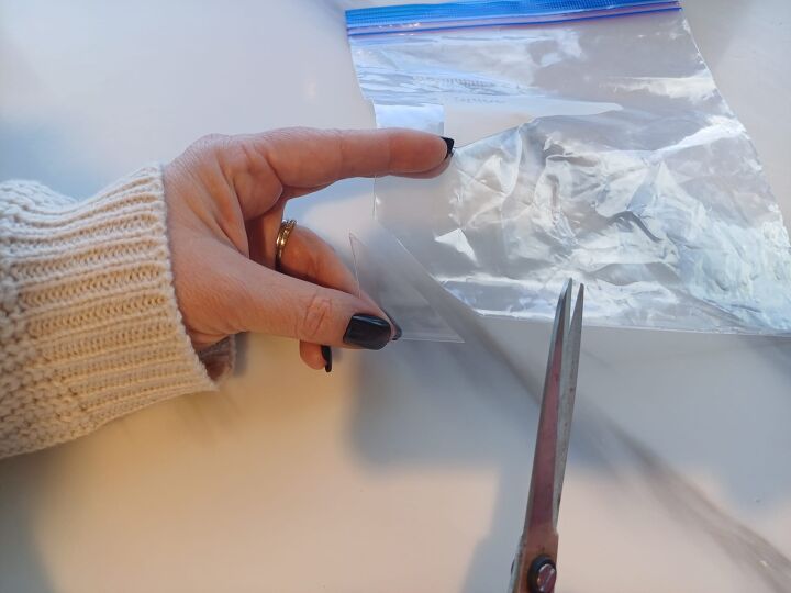 Innovative uses for ziplock bags