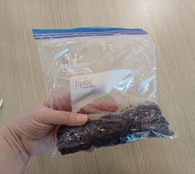 Vacuum sealing ziplock bags