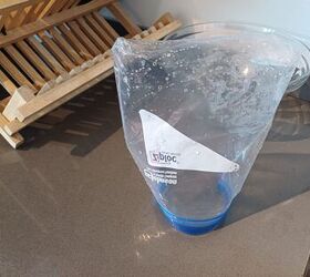 Here's something you've probably never tried doing with a Ziploc bag (handy!)