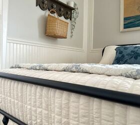 diy scalloped shelf with hooks