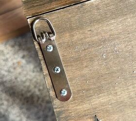 diy scalloped shelf with hooks, D ring hangers were used to hang this shelf