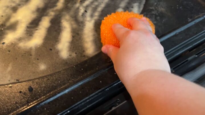 homemade oven cleaner