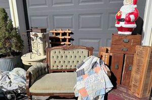 This is proof that you should NEVER ignore a dusty curbside piece