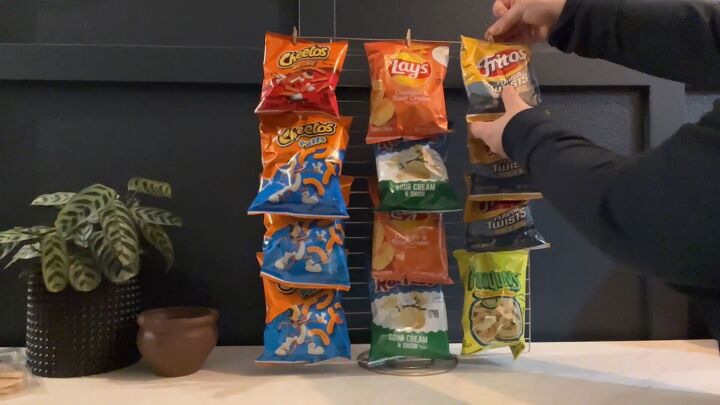 How to Build a Stylish and Versatile Wire Rack Display Stand | Hometalk