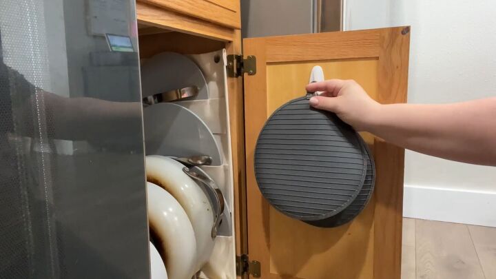 Effortless ways to hang oven mitts in cabinets