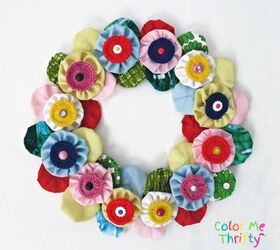 diy yoyo wreath with yoyo flowers, Quick and easy flower wreath made of fabric yoyos
