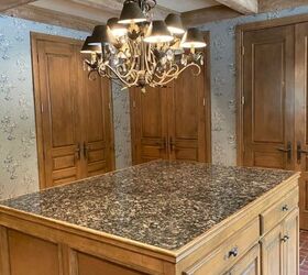 9 secrets to european farmhouse style, Laundry room with lots of storage