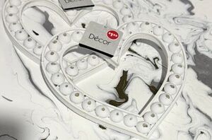 The beautiful way to use dollar store picture frames in your decor