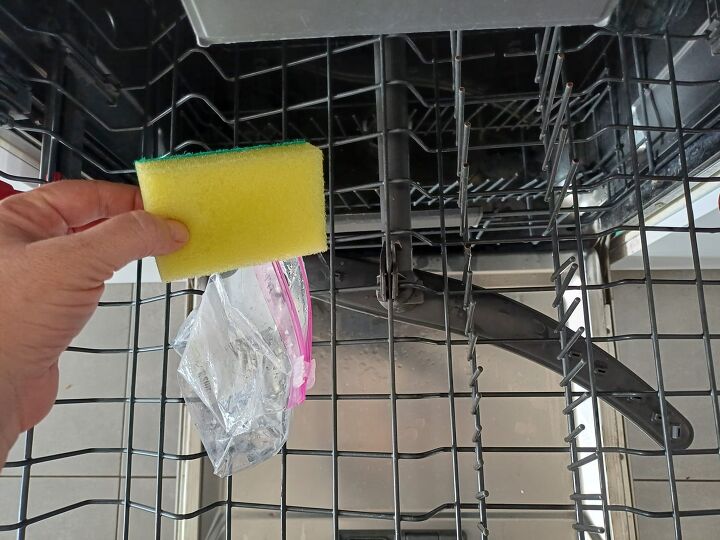 Sponge Using Kitchen 4 Clever Ways to Use Sponges in the Kitchen for Easy Cleaning | Hometalk