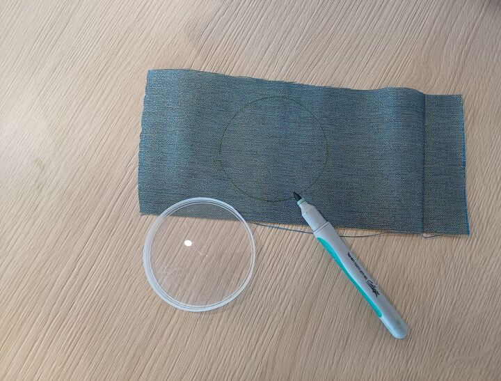 Transform a Pringles can into a fabric-covered organizer with Mod Podge!