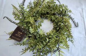 The stunning way to use a faux fern wreath in your home