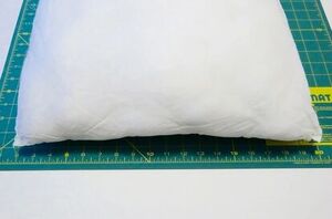 Measure your pillows for a 5-step DIY that is so convenient and comfortable