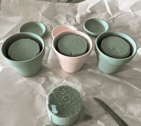 This has got to be the CUTEST way to dress up your porch this weekend