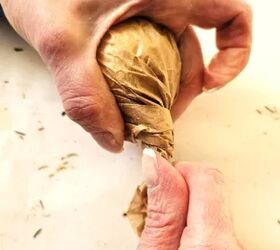 Twist a brown paper lunch bag for this quick spring trick (so pretty!)