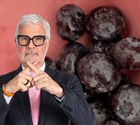 Top Cardiologist Begs: Quit Eating Blueberries Before This Happens