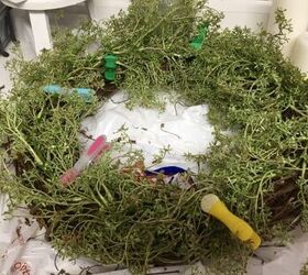 Grab some clothespins for this beautiful summer door idea