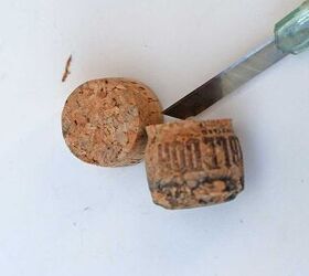 Use a cork for this clever way to always have beautiful, flourishing plants (it's not a watering hack!)